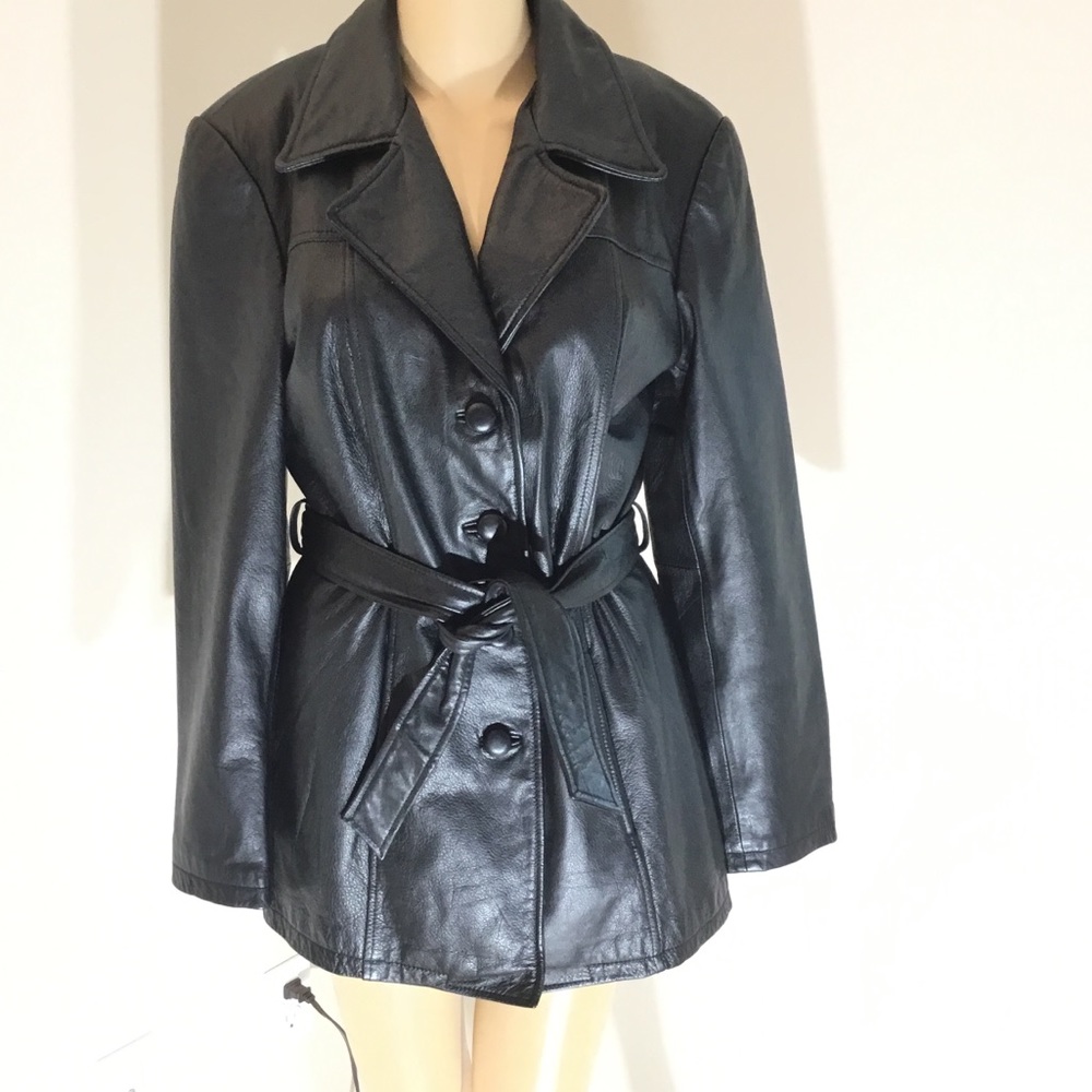 Absolutely Stunning 💯 % Leather Jacket.